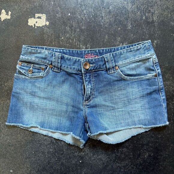 Billabong Women’s Denim Shorts Juniors Size 9 Cotton Blend Grunge Distressed - Picture 2 of 15